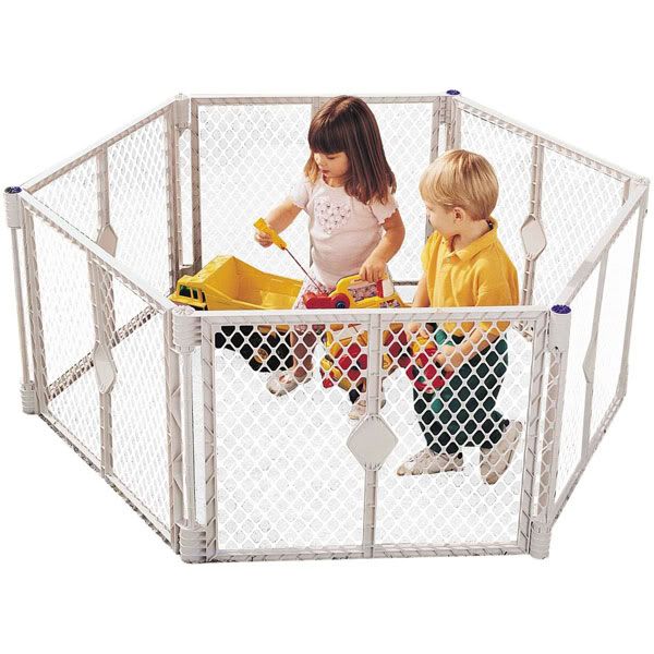 play yard gate thing