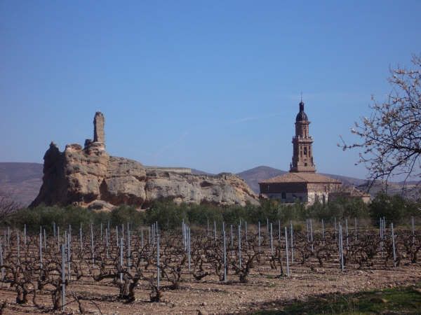 Iglesia y Castillo de Autol nevados