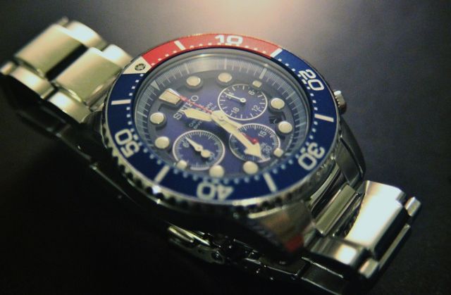 seiko men's ssc019 solar diver chronograph watch