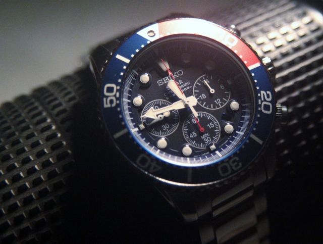 seiko men's ssc019 solar diver chronograph watch