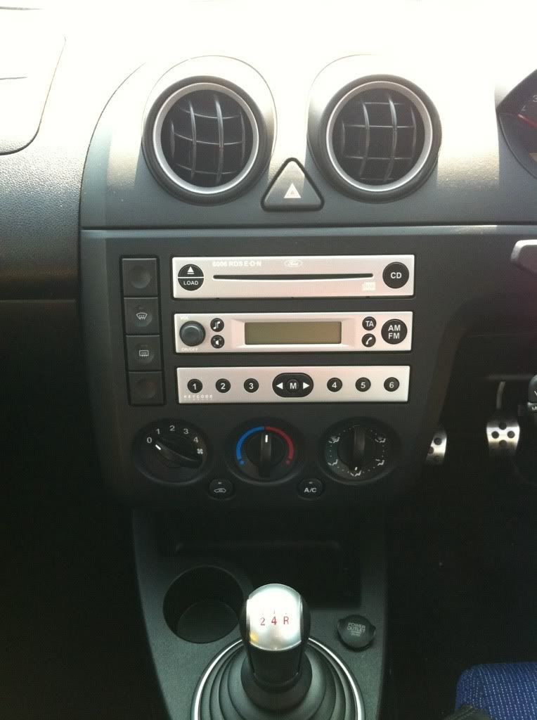 Where is the aux input in a ford fiesta st #10